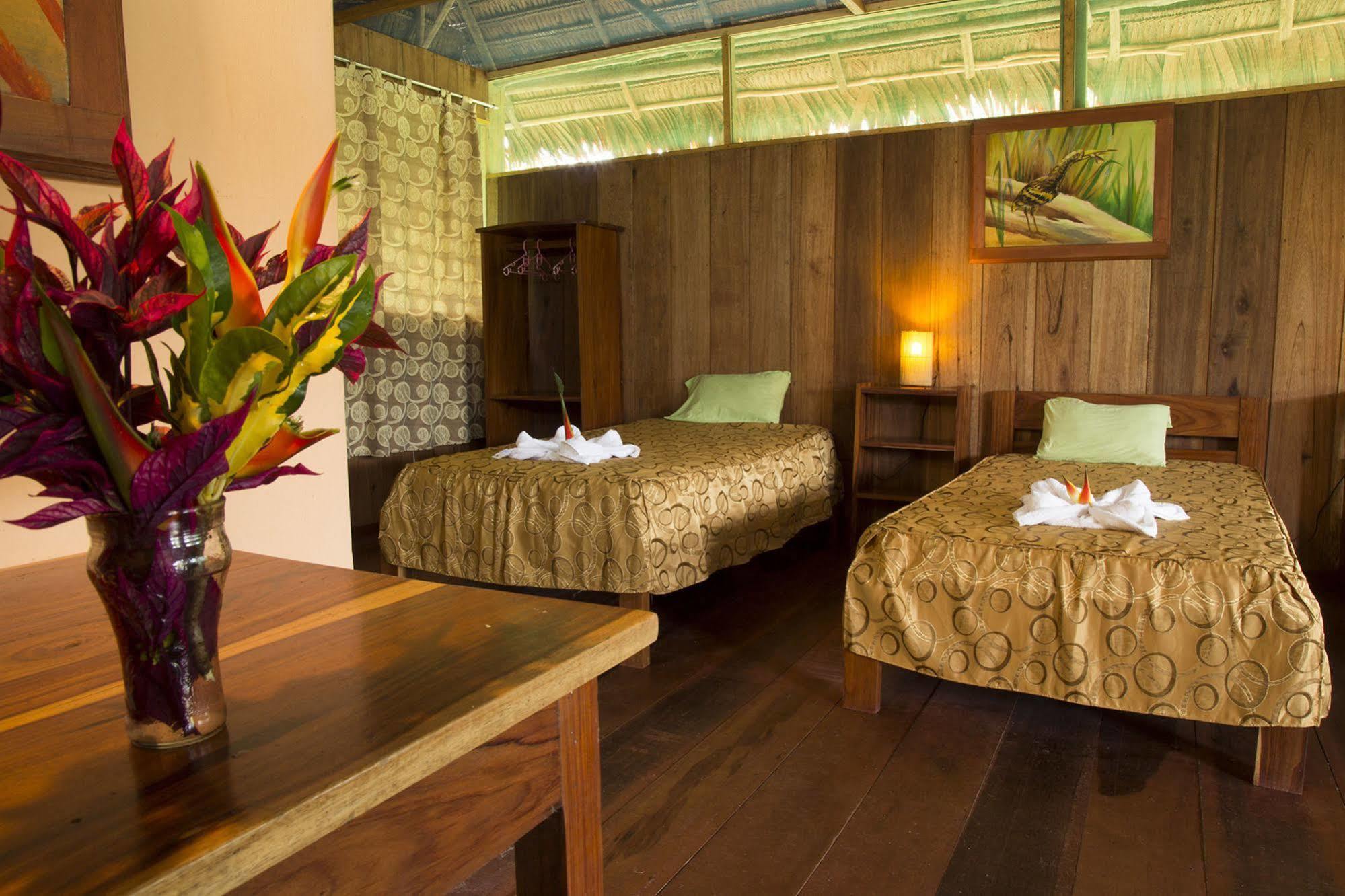 Curaka Lodge Expedition Iquitos Exteriör bild